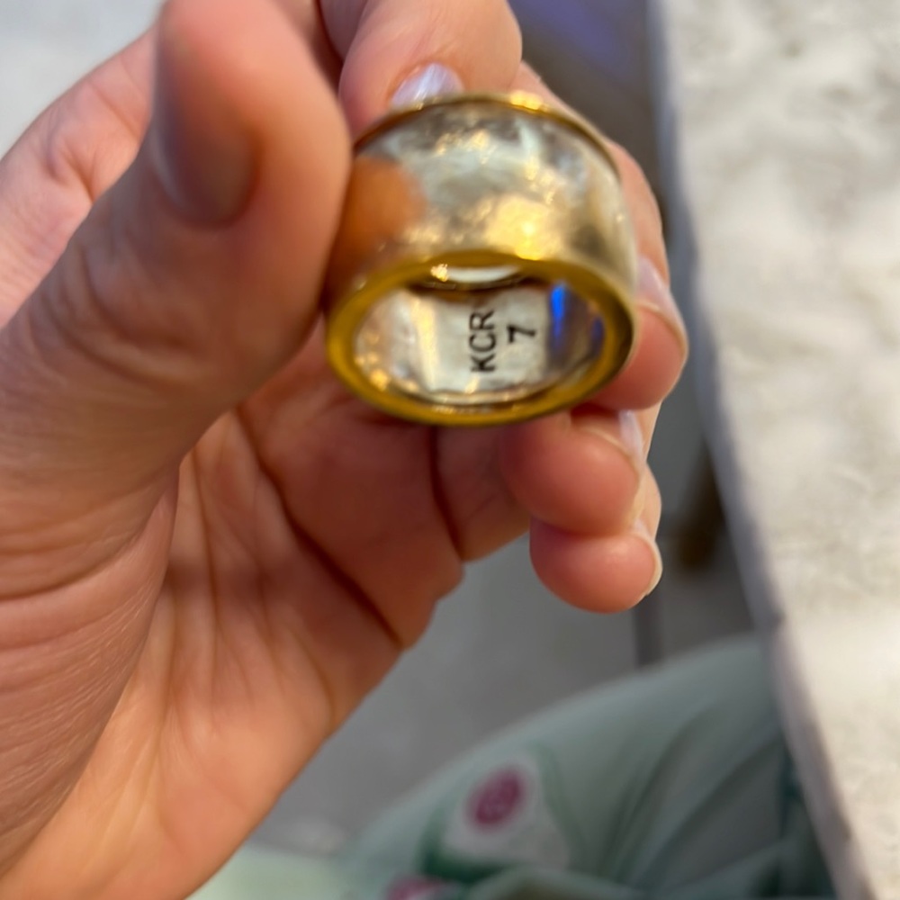 Vintage Kenneth Cole reaction ring